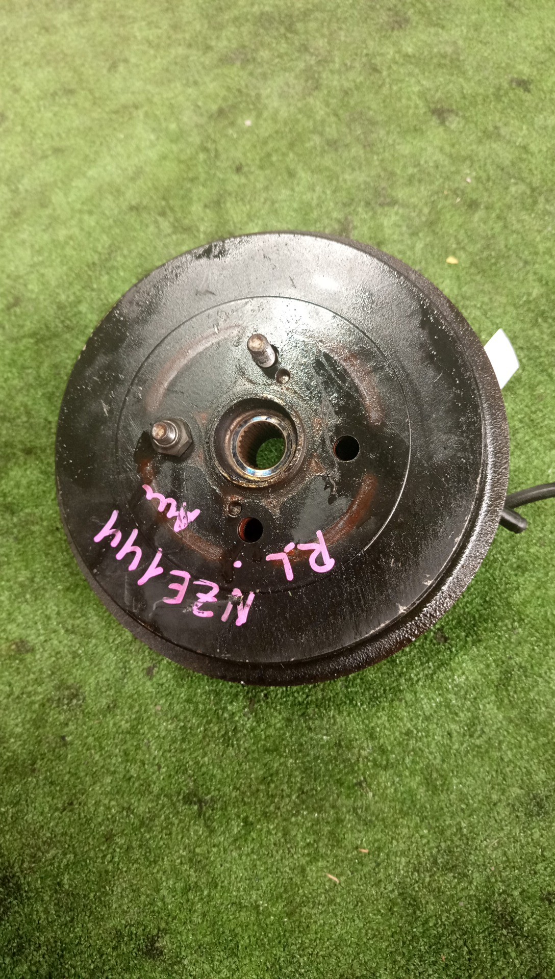 Ступица левая задняя TOYOTA AXIO, COROLLA FIELDER, COROLLA  AXIO, FIELDER NZE144, ZRE144, ZRE144G, NZE144G 1NZ-FE, 2ZR-FAE, 2ZR-FE 1 ракурс