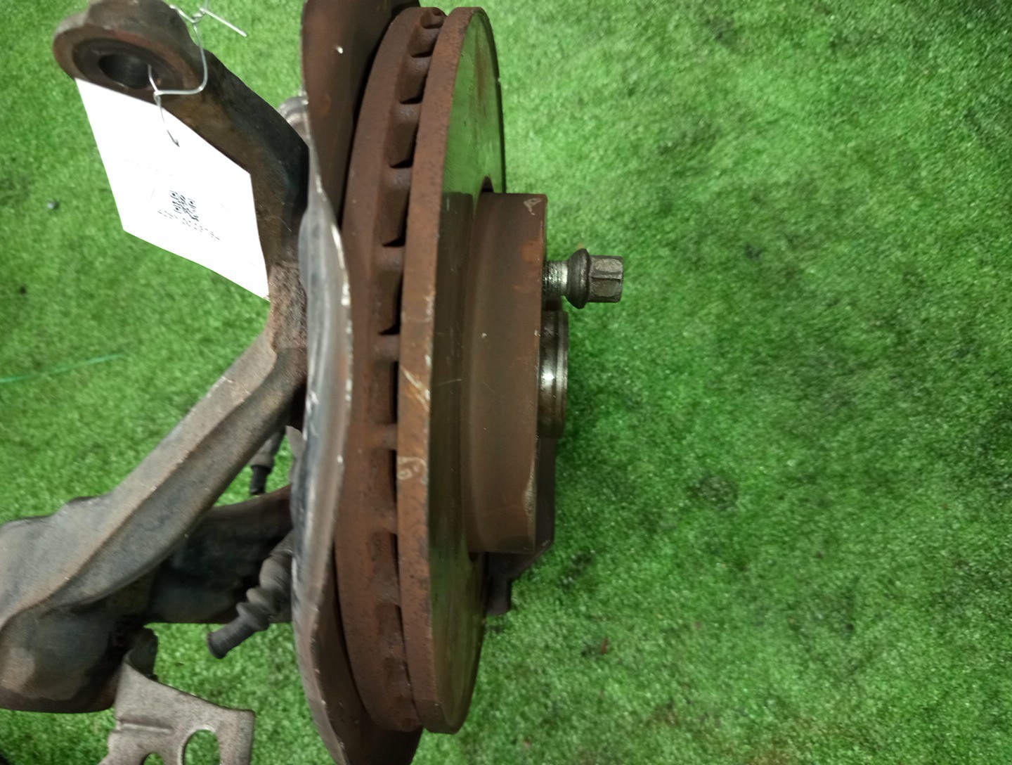 Ступица левая передняя AUDI A3 8V CXS 3 ракурс