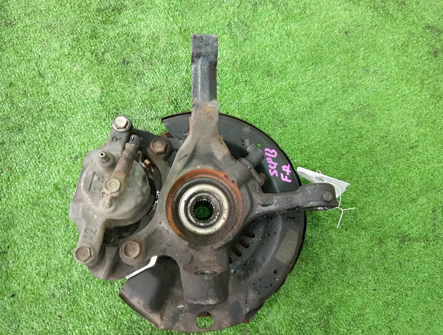 Ступица правая передняя TOYOTA PLATZ, VITZ SCP11, SCP10, SCP13 1SZ-FE, 2SZ-FE 2 ракурс