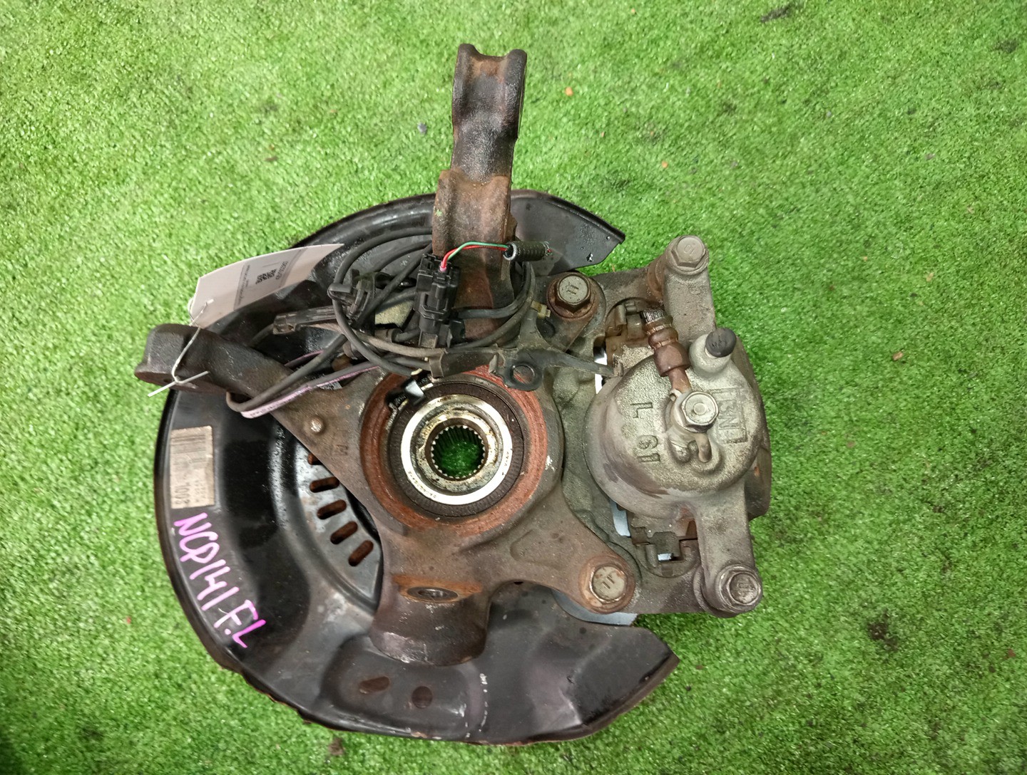 Ступица левая передняя TOYOTA PORTE, SPADE NCP141, NSP140, NSP141 1NZ-FE, 1NR-FE, 2NR-FKE 2 ракурс