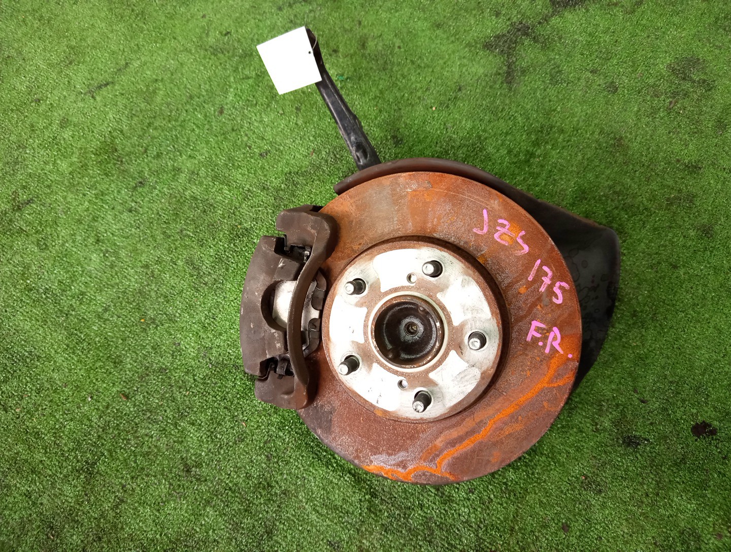 Ступица правая передняя TOYOTA BREVIS, CROWN, MARK II BLIT, PROGRES, ALTEZZA, VEROSSA, MARK II JCG10, JCG11, GS171, JZS175, JZS171, JZX110W, GX110W, GXE10, GX110, JZX110 1JZ-FSE, 2JZ-FSE, 1G-FE, 1JZ-GE, 2JZ-GE 1 ракурс