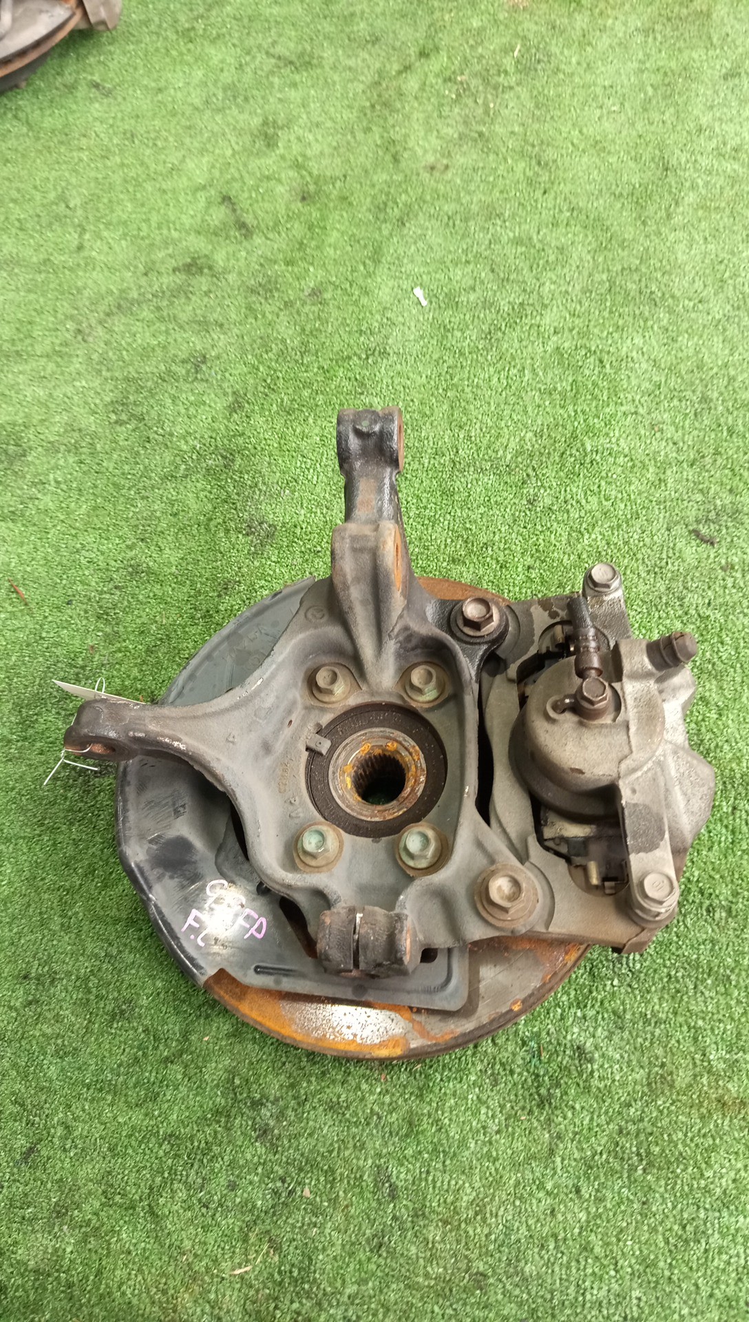 Ступица левая передняя MAZDA ATENZA GJ2AW, GJ5FW, GJEFW, GJ2FW, GJ5FP, GJEFP, GJ2FP, GJ2AP SH-VPTR, PY-RPR, PE-VPR 3 ракурс