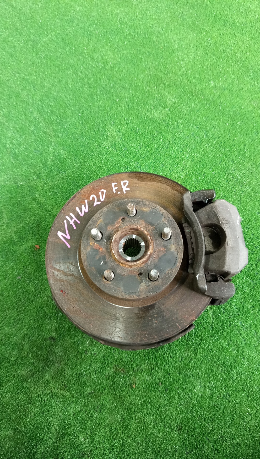 Ступица правая передняя TOYOTA PRIUS NHW20 1NZ-FXE 1 ракурс