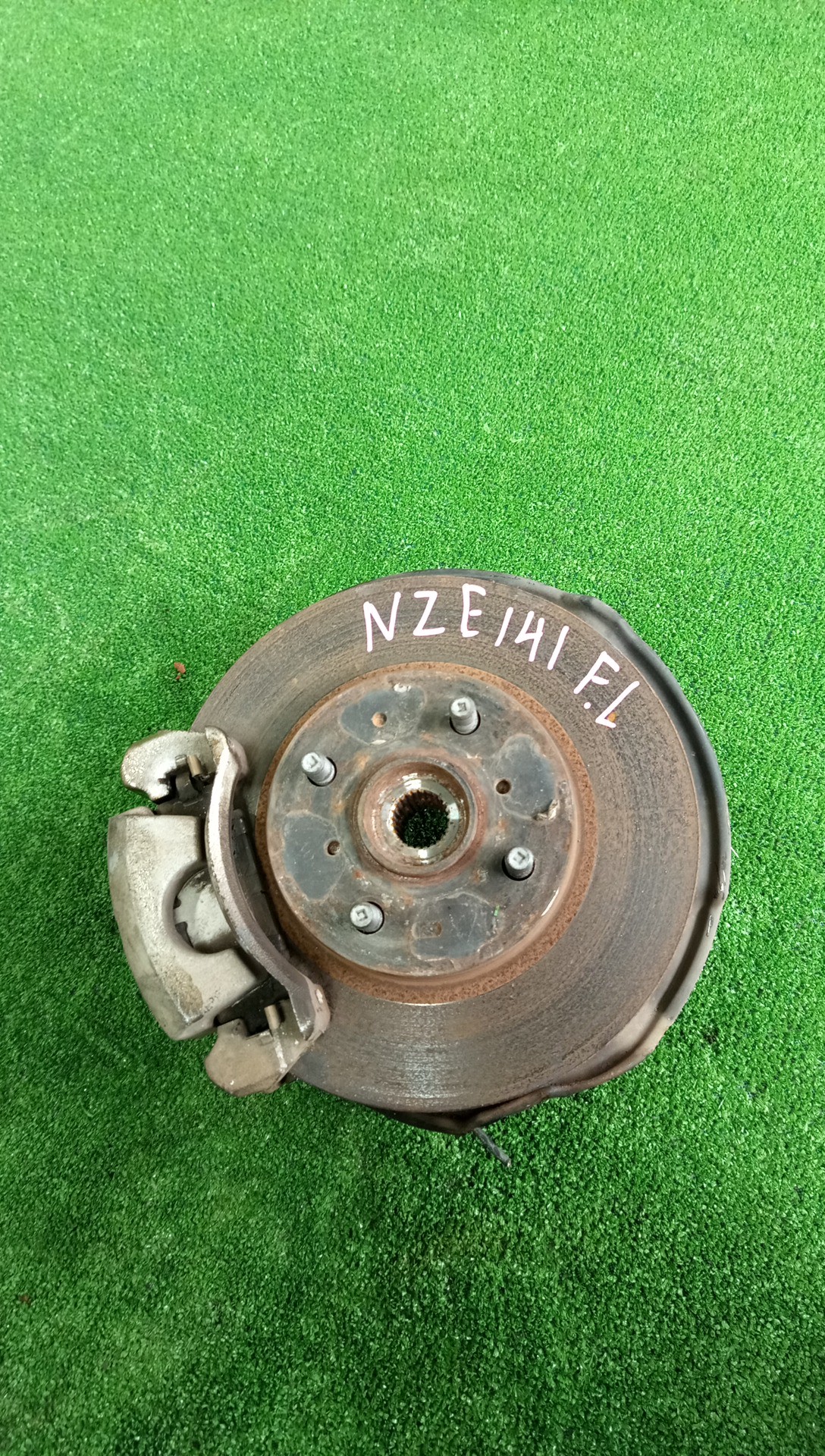 Ступица левая передняя TOYOTA COROLLA  AXIO NZE141 1NZ-FE 1 ракурс