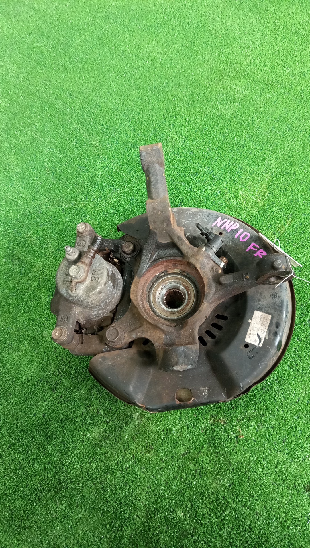 Ступица правая передняя TOYOTA PORTE NNP10 2NZ-FE 3 ракурс