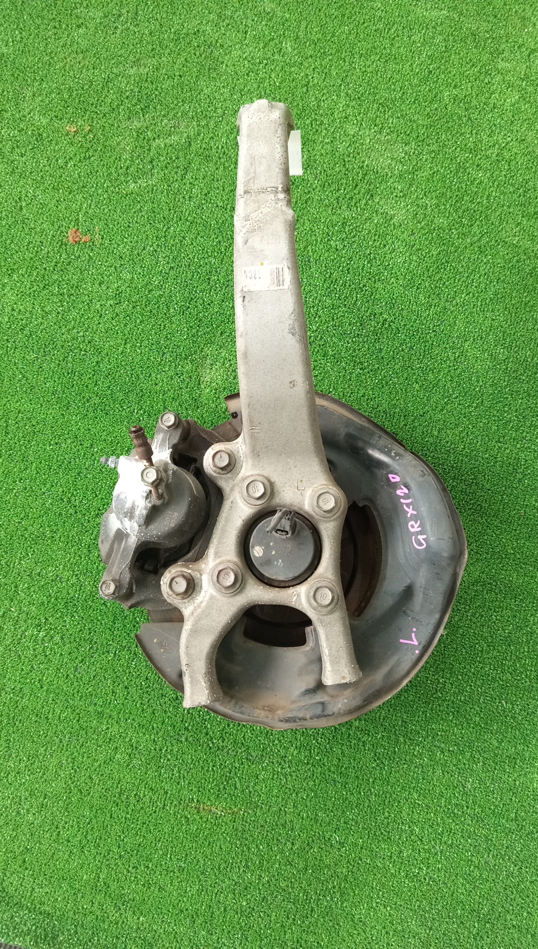Ступица левая передняя TOYOTA MARK X GRX120 4GR-FSE 3 ракурс