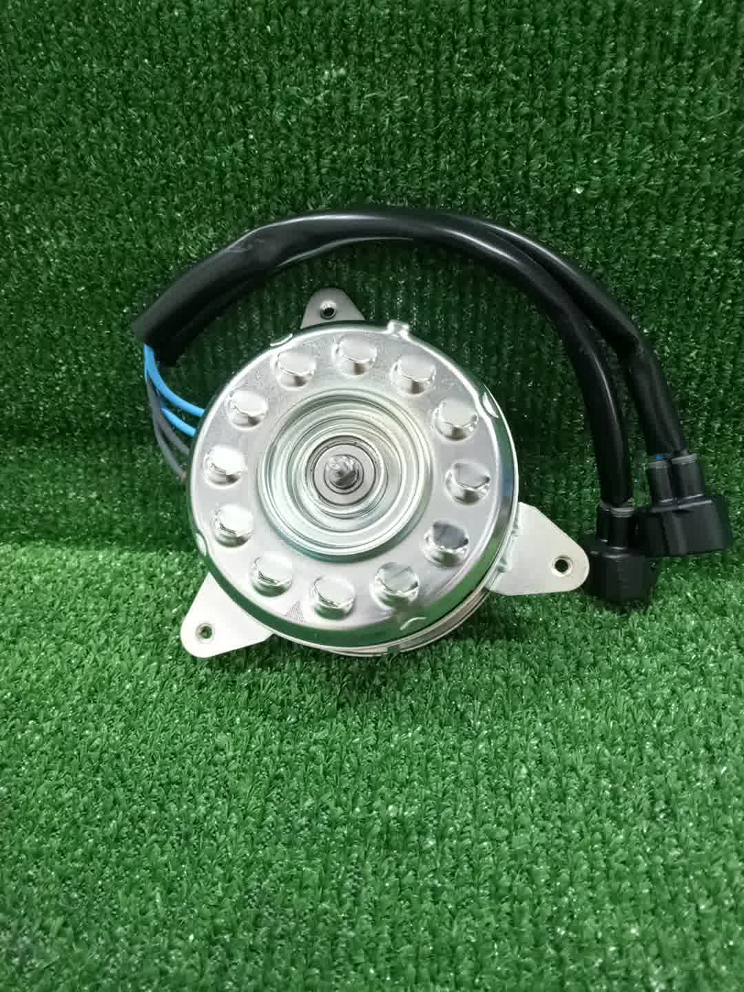 Вентилятор радиатора NISSAN NOTE HE12 HR12DE 21487-1VM2A 1 ракурс