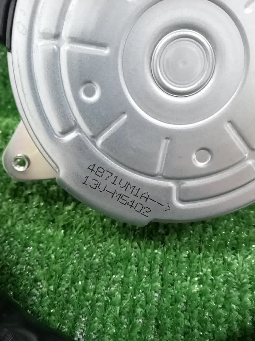 Вентилятор радиатора NISSAN NOTE HE12 HR12DE 21487-1VM2A 3 ракурс