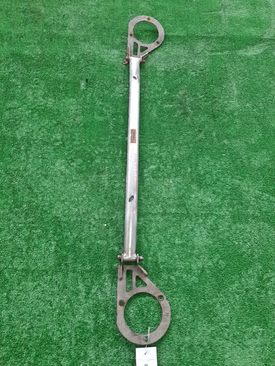 Распорка передняя TOYOTA CERES AE101 1 ракурс