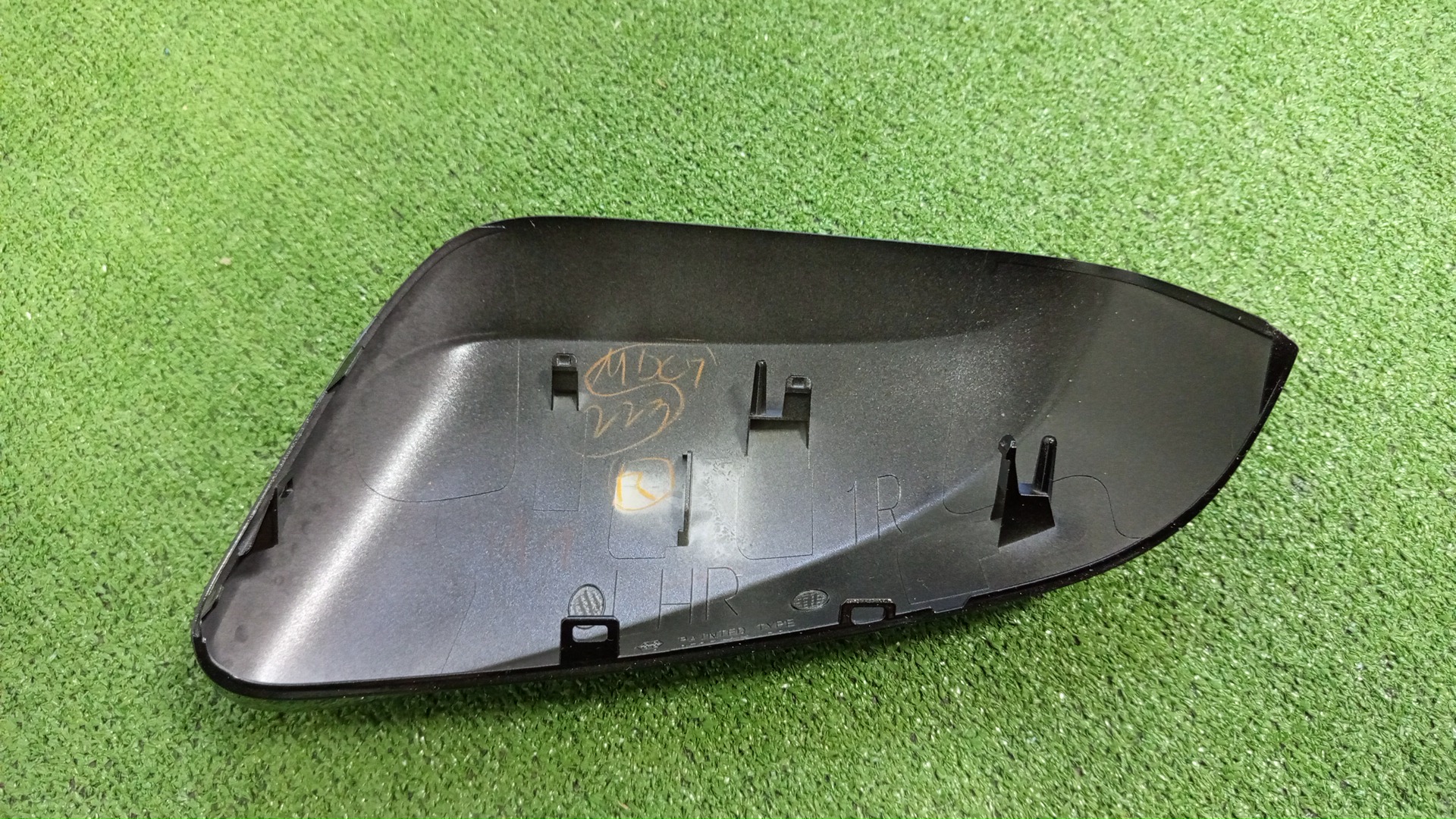Крышка зеркала заднего вида правая передняя LEXUS RX350 TALA10 87915-48080-C1 2 ракурс