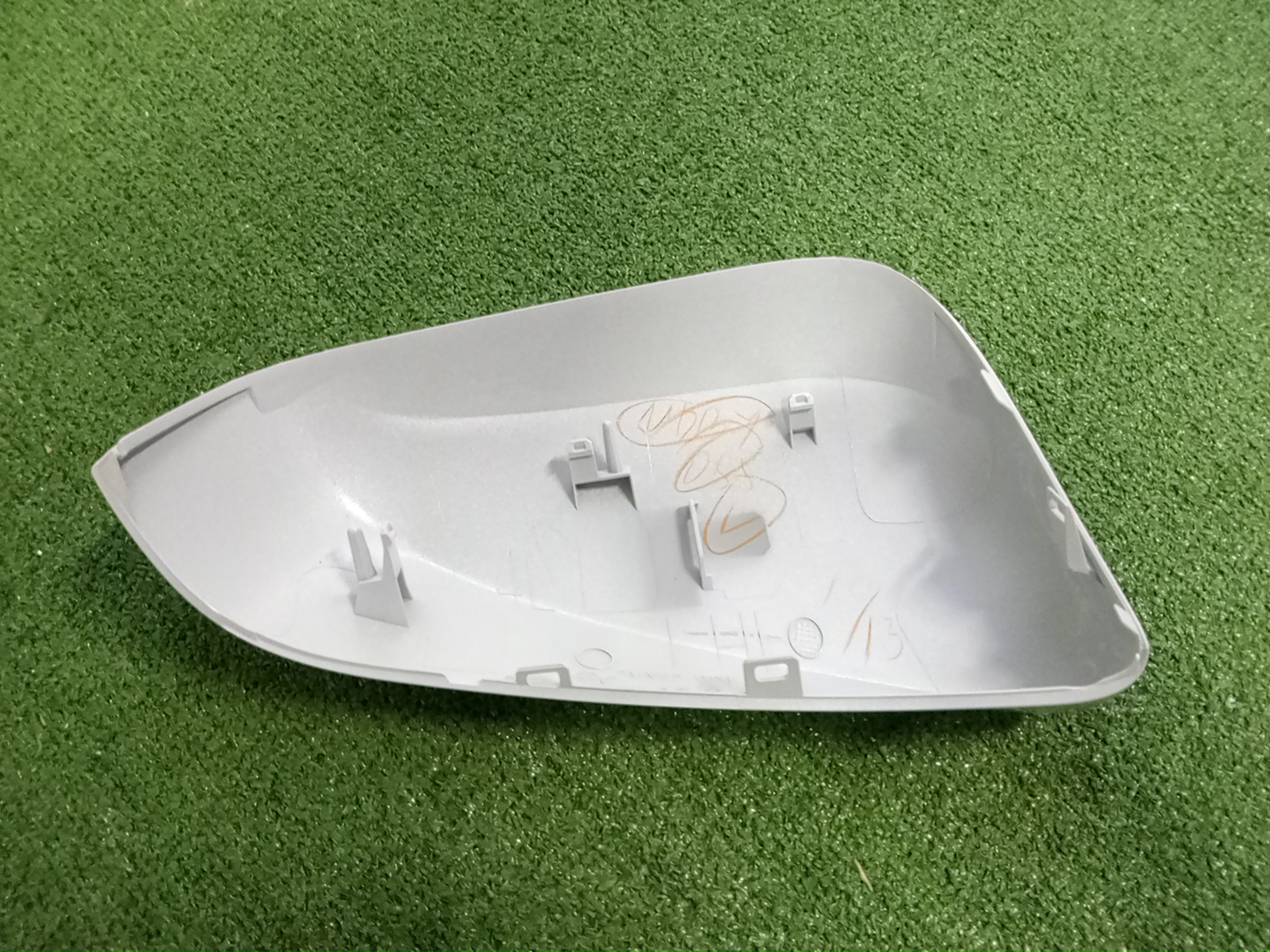 Крышка зеркала заднего вида левая передняя LEXUS RX350 TALA10 87945-48080-A0 2 ракурс