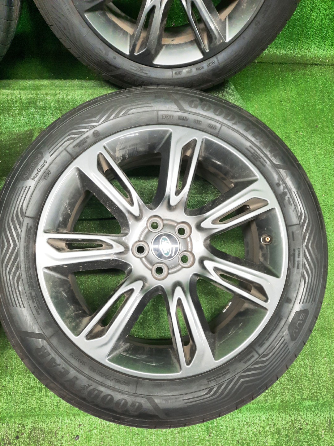  LAND ROVER RANGE ROVER EVOQUE B6634 2 ракурс