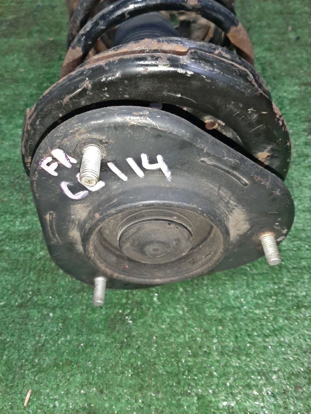 Стойка правая передняя TOYOTA SPRINTER AE114 2 ракурс