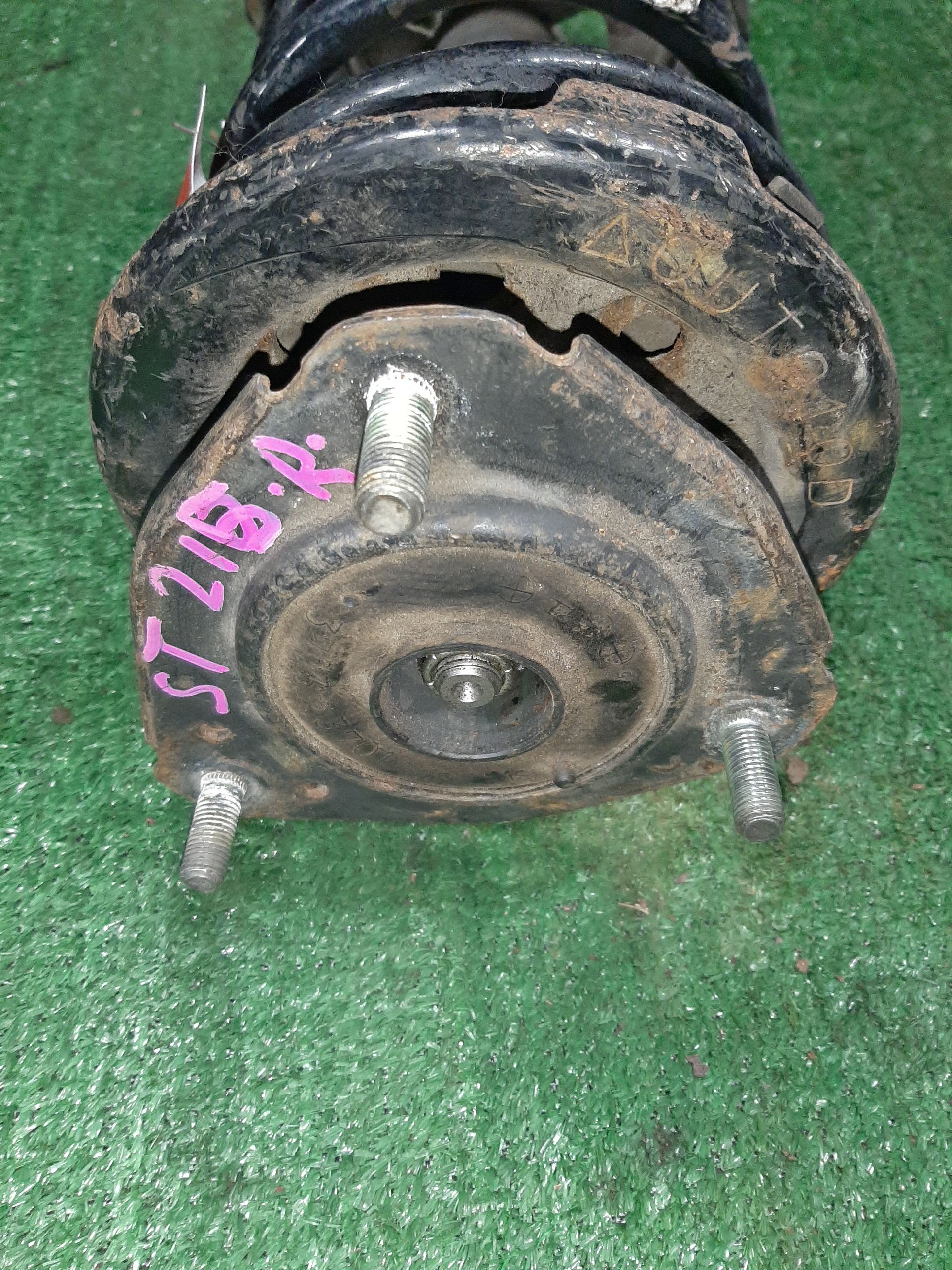 Стойка правая передняя TOYOTA CALDINA, CARINA, CORONA PREMIO ST215W, ST215G, ST215, CT216, CT211, CT210, CT215 3S-GTE, 3S-FE, 3S-GE, 3C-TE, 2C-T 2 ракурс