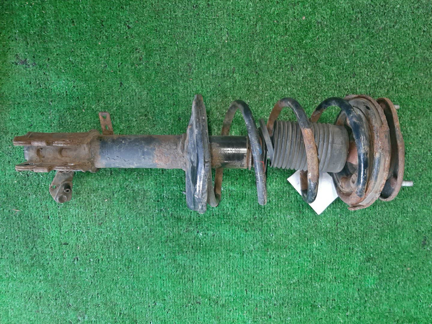 Стойка правая передняя TOYOTA SPRINTER CARIB, CERES, COROLLA, COROLLA LEVIN, SPRINTER MARINO, COROLLA SPACIO, SPRINTER, SPRINTER TRUENO AE111G, AE101, AE111, AE111N 4A-FE 1 ракурс
