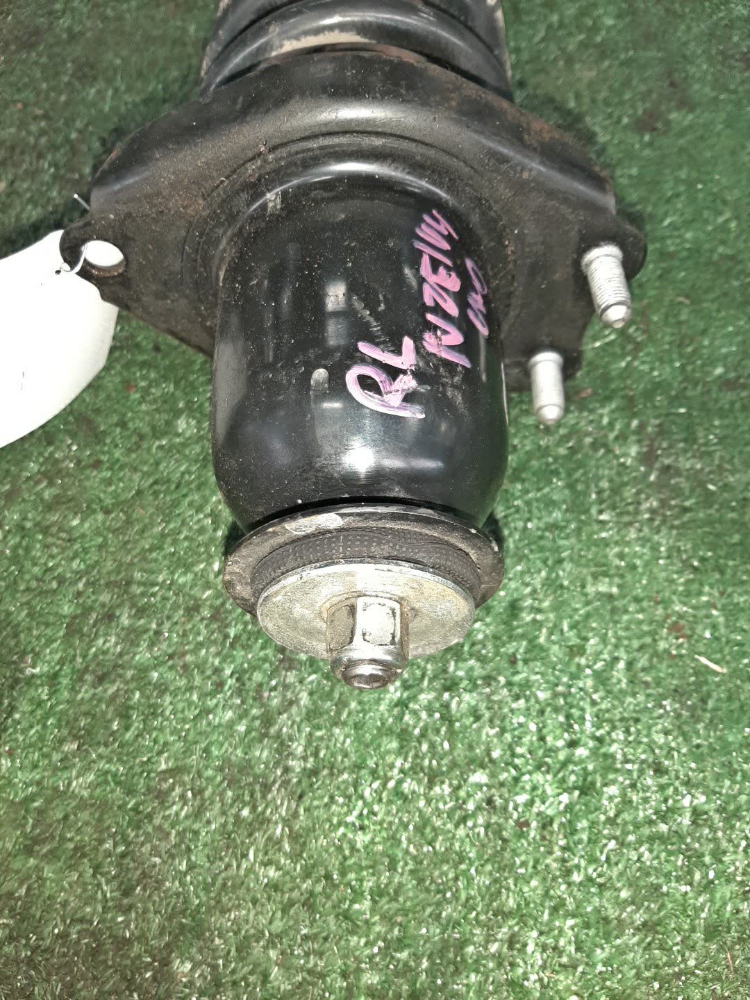 Стойка левая задняя TOYOTA COROLLA FIELDER, COROLLA  AXIO ZRE144G, NZE144G, NZE144, ZRE144 2ZR-FAE, 2ZR-FE, 1NZ-FE 2 ракурс