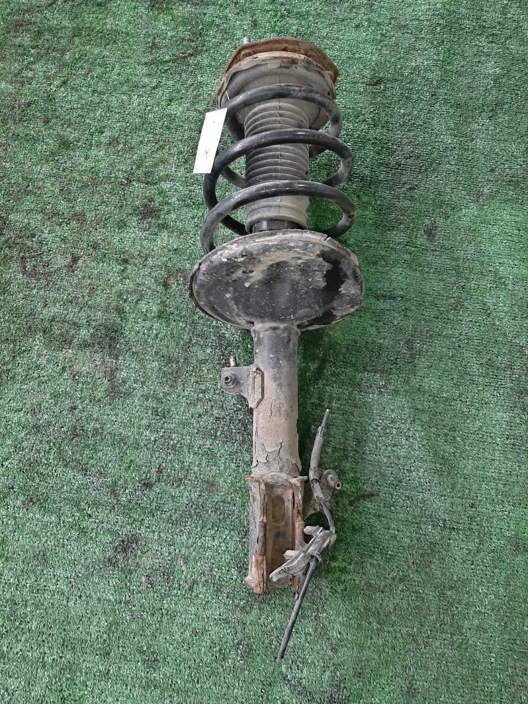 Стойка правая передняя  TOYOTA HARRIER MCU15W, MCU10W, SXU15W, SXU10W, ACU10W, ACU15W 1MZ-FE, 5S-FE, 2AZ-FE 1 ракурс