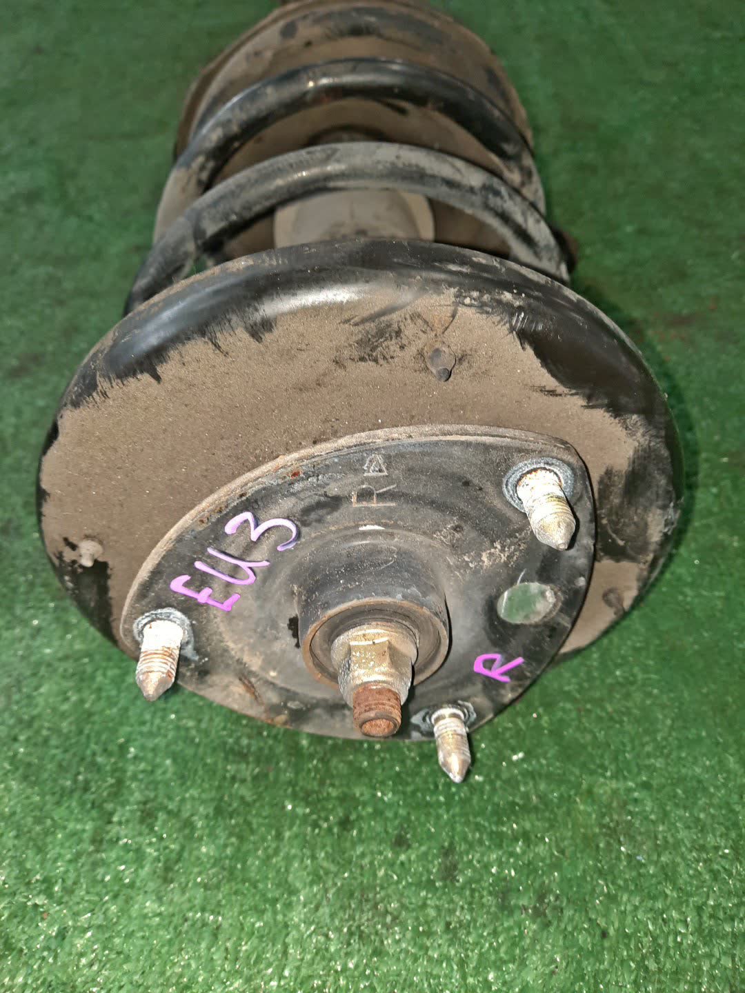 Стойка правая передняя HONDA CIVIC, CIVIC FERIO EU3, ES1, EU1, ES2, ES3, EU4, ES9, EU2, ET2 D17A, D15B, LDA 2 ракурс