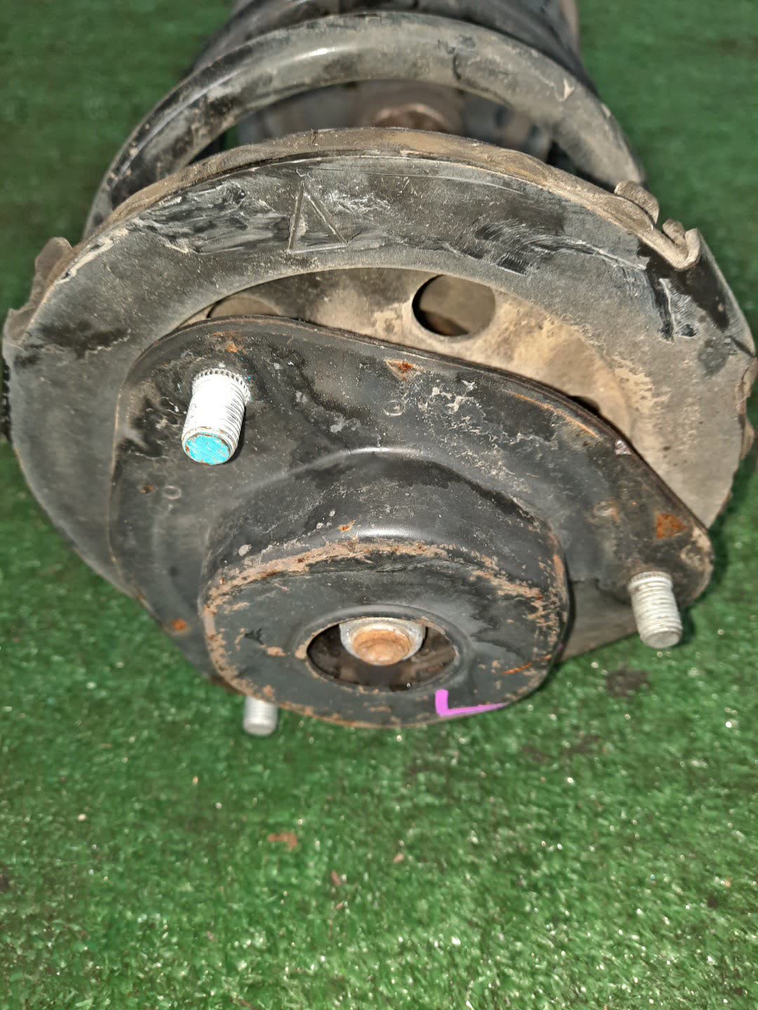 Стойка левая передняя TOYOTA VISTA, VISTA ARDEO ZZV50, AZV50, SV50, ZZV50G, SV50G, AZV50G 1ZZ-FE, 1AZ-FSE, 3S-FSE 2 ракурс