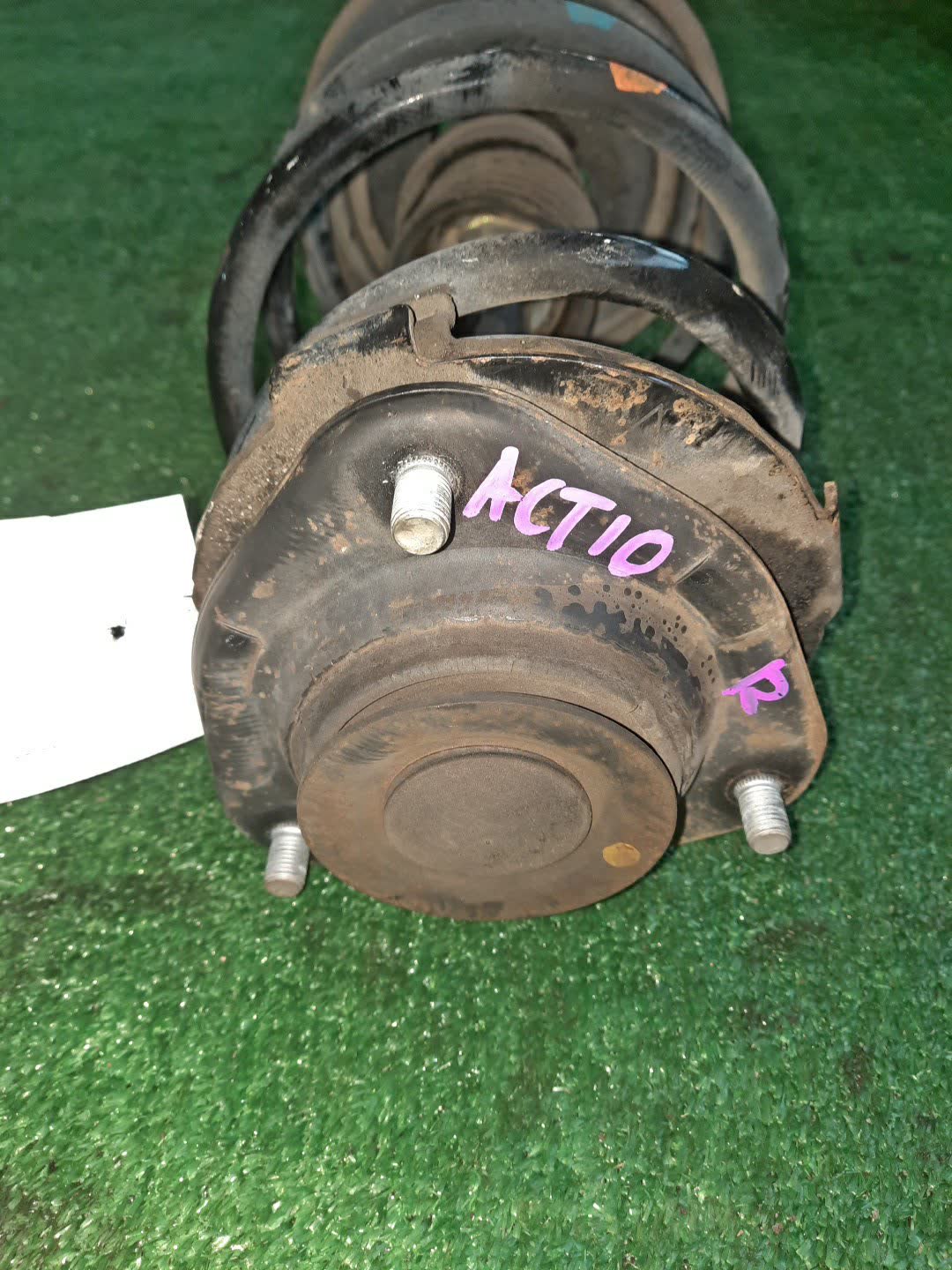 Стойка правая передняя TOYOTA OPA ACT10, ZCT10 1AZ-FSE, 1ZZ-FE 2 ракурс