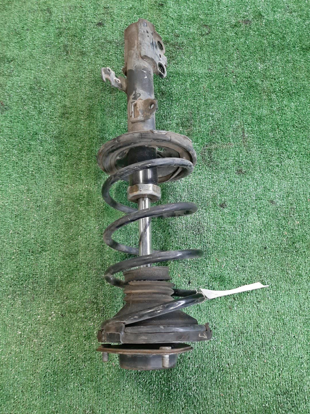 Стойка левая передняя TOYOTA VISTA, VISTA ARDEO ZZV50, AZV50, SV50, ZZV50G, SV50G, AZV50G 1ZZ-FE, 1AZ-FSE, 3S-FSE 1 ракурс