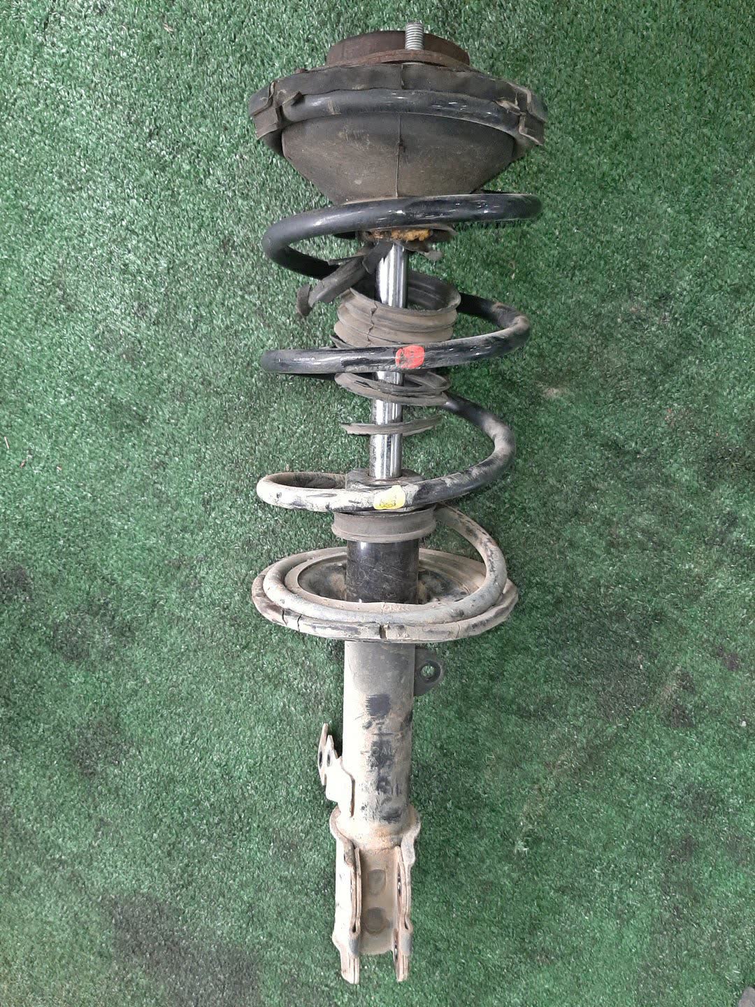 Стойка левая передняя TOYOTA VISTA, VISTA ARDEO ZZV50, AZV50, SV50, ZZV50G, SV50G, AZV50G 1ZZ-FE, 1AZ-FSE, 3S-FSE 1 ракурс