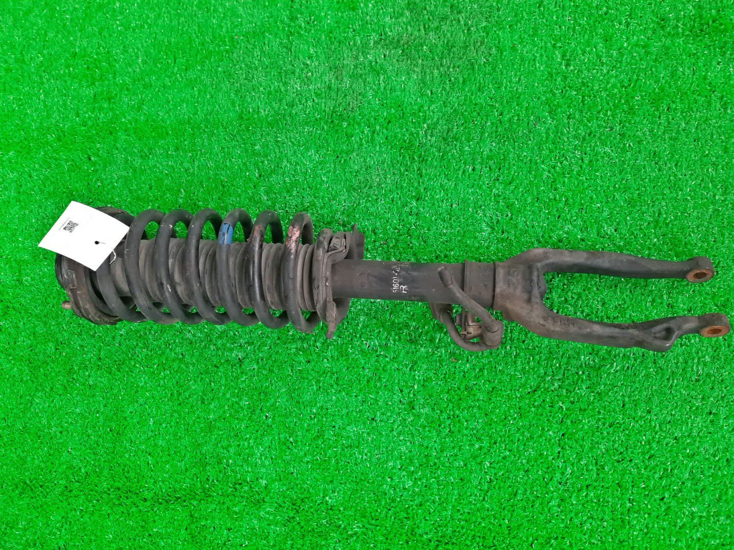 Стойка правая передняя HONDA INSPIRE, SABER, LEGEND UA3, KA9 C32A, C35A 1 ракурс