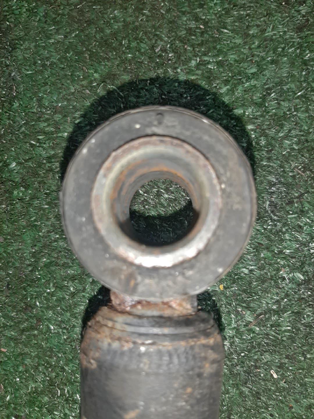 Стойка правая задняя TOYOTA COROLLA, OPA, PREMIO, COROLLA SPACIO, VISTA, ALLION, COROLLA FIELDER, ALLEX, COROLLA RUNX, SIENTA, WILL VS, VISTA ARDEO, COROLLA  AXIO NZE121, NZE120, NZE141, ZZE122, CE121, ZZE123, ACT10, ZCT10, ZZT240, NZT240, AZT240, NZ