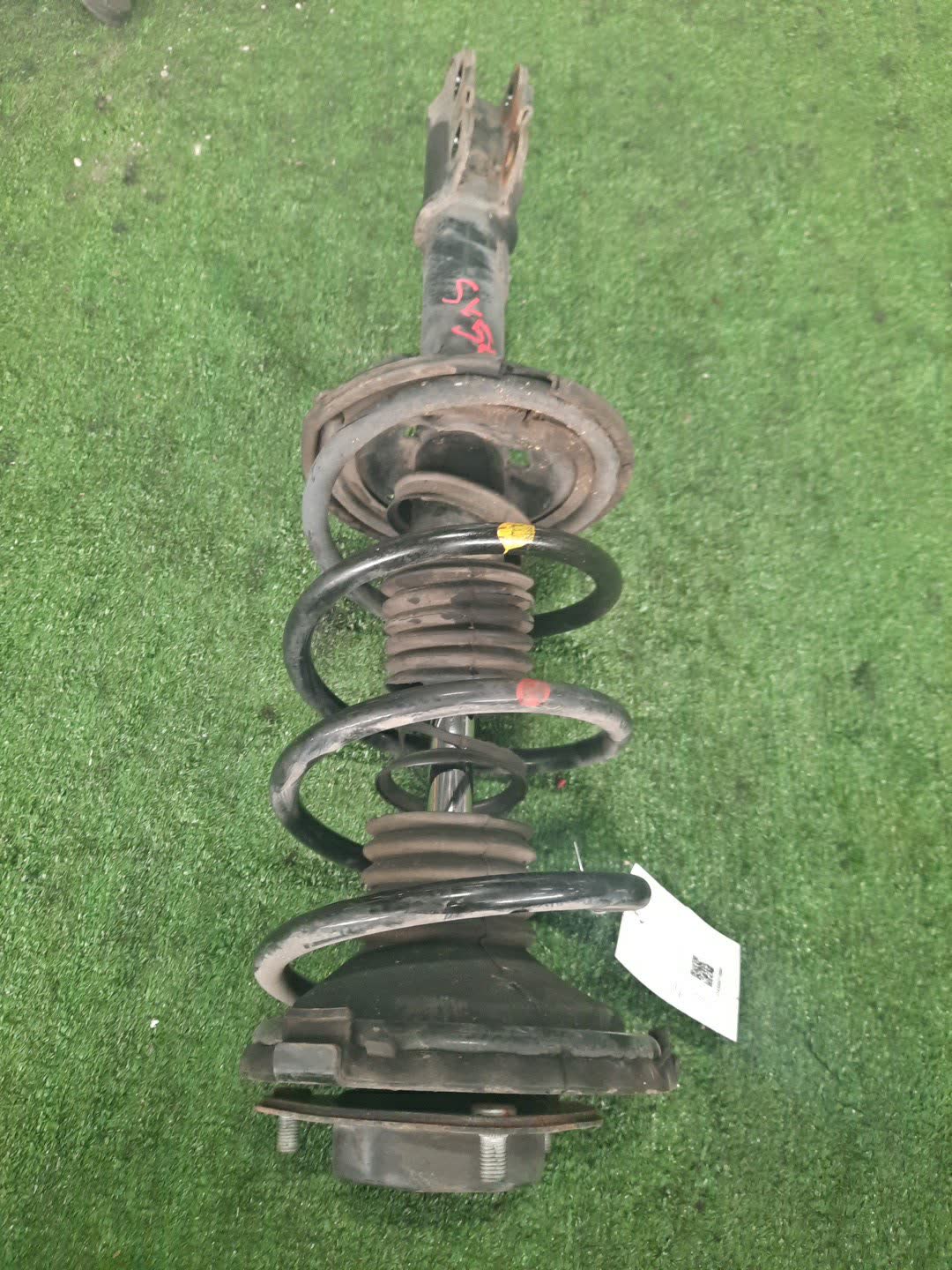 Стойка левая передняя TOYOTA VISTA, VISTA ARDEO ZZV50, AZV50, SV50, ZZV50G, SV50G, AZV50G 1ZZ-FE, 1AZ-FSE, 3S-FSE 1 ракурс Стойка левая передняя TOYOTA VISTA, VISTA ARDEO ZZV50, AZV50, SV50, ZZV50G, SV50G, AZV50G 1ZZ-FE, 1AZ-FSE, 3S-FSE 1 ракурс