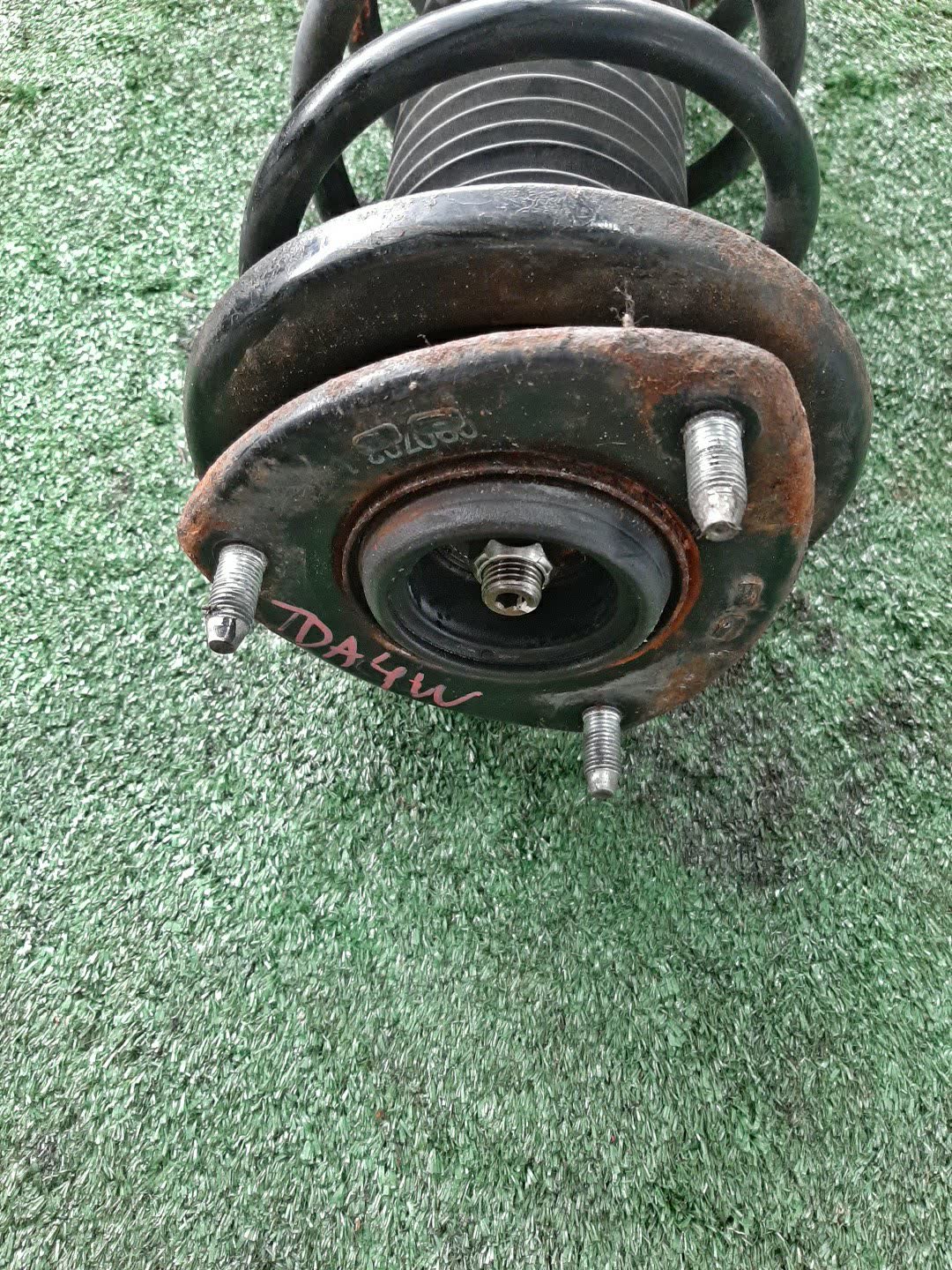 Стойка правая передняя SUZUKI ESCUDO, GRAND VITARA TA74W, TDB4W, TD94W, TD54W, TDA4W M16A, J24B, H27A, J20A 2 ракурс