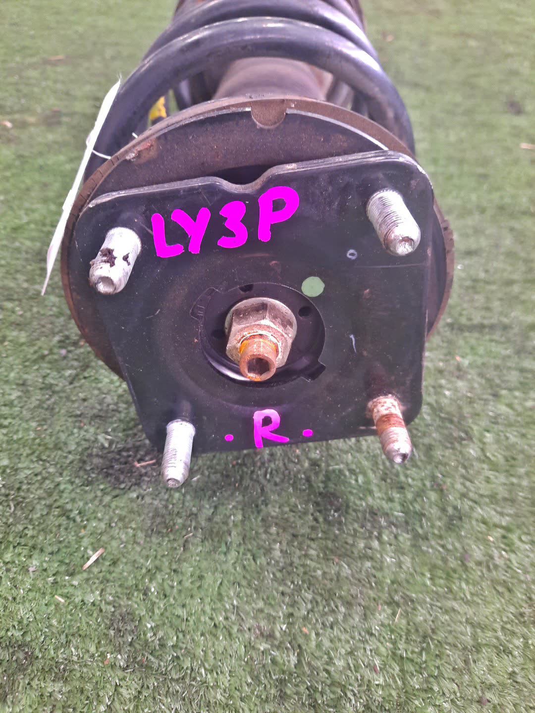 Стойка правая передняя MAZDA MPV LY3P L3-VDT 2 ракурс