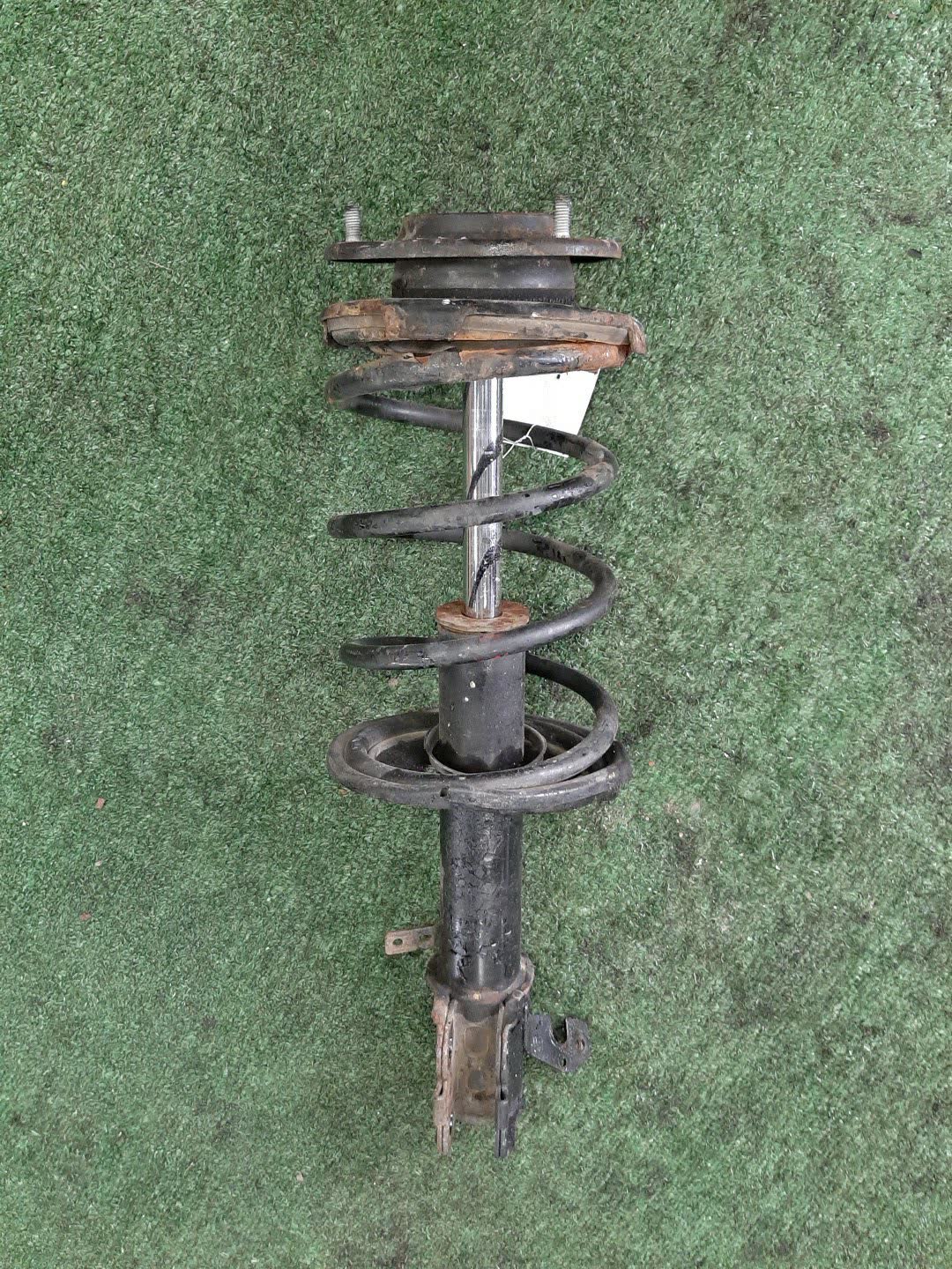 Стойка правая передняя TOYOTA SPRINTER CARIB, CERES, COROLLA, COROLLA LEVIN, SPRINTER MARINO, COROLLA SPACIO, SPRINTER, SPRINTER TRUENO AE111G, AE101, AE111, AE111N 4A-FE 1 ракурс