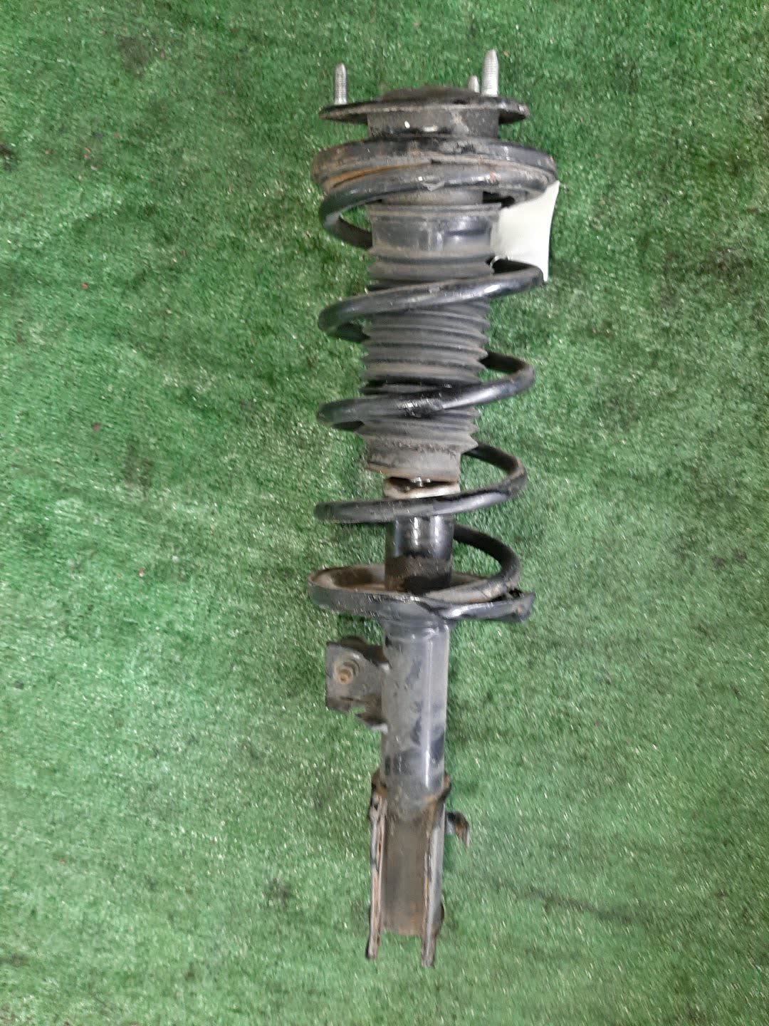 Стойка правая передняя SUZUKI ESCUDO, GRAND VITARA TA74W, TDB4W, TD94W, TD54W, TDA4W M16A, J24B, H27A, J20A 1 ракурс