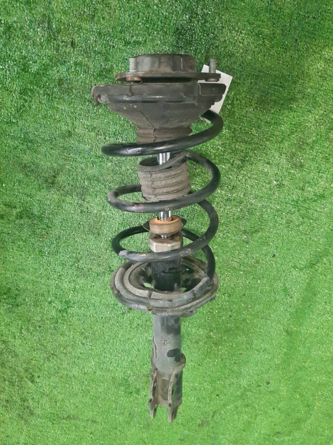 Стойка левая передняя TOYOTA VISTA, VISTA ARDEO ZZV50, AZV50, SV50, ZZV50G, SV50G, AZV50G 1ZZ-FE, 1AZ-FSE, 3S-FSE 1 ракурс Стойка левая передняя TOYOTA VISTA, VISTA ARDEO ZZV50, AZV50, SV50, ZZV50G, SV50G, AZV50G 1ZZ-FE, 1AZ-FSE, 3S-FSE 1 ракурс