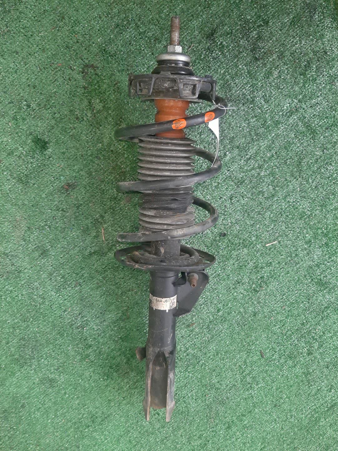 Стойка правая передняя HONDA FIT GD3, GD1 L15A, L13A 1 ракурс