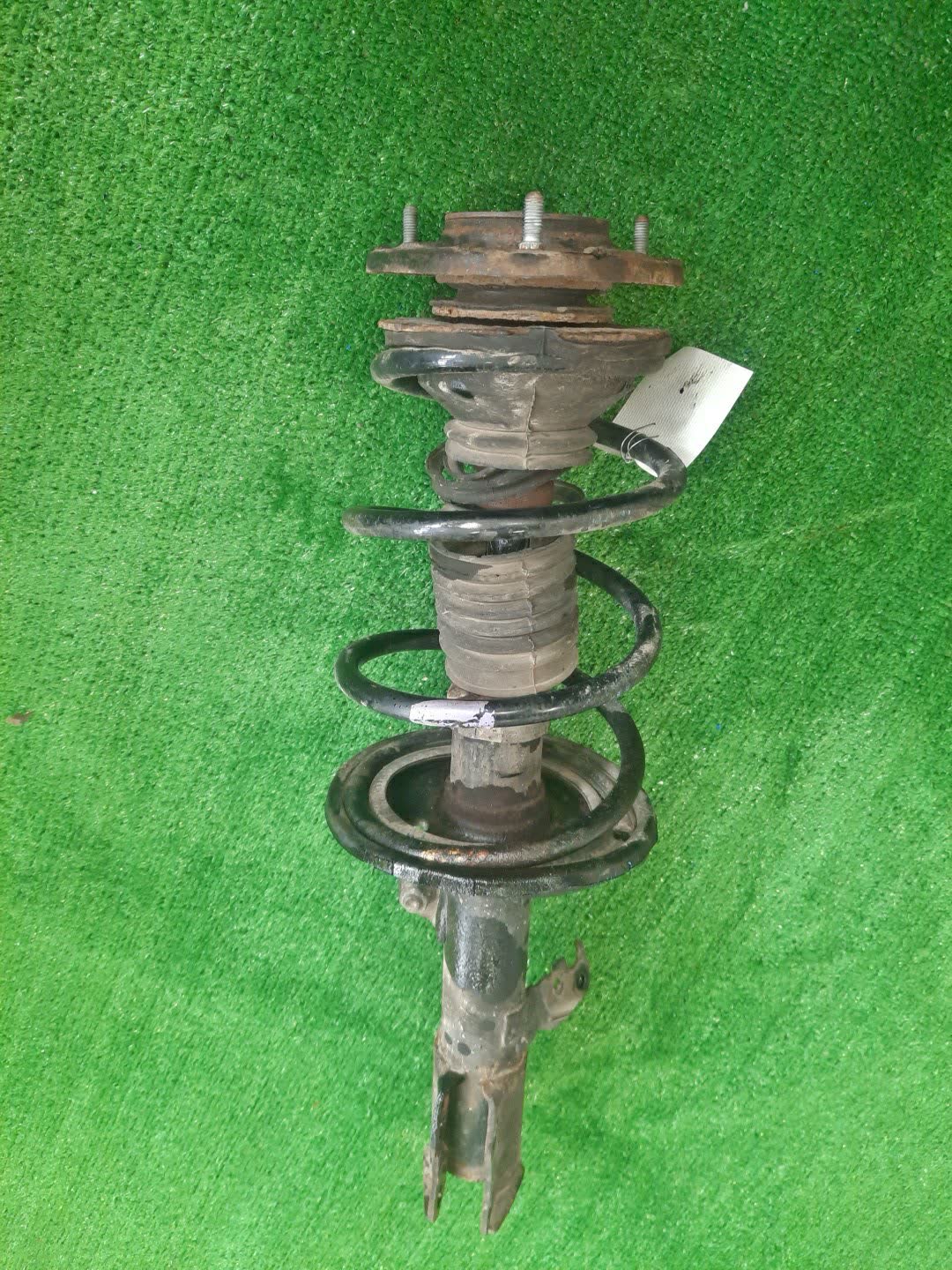 Стойка правая передняя TOYOTA COROLLA, PREMIO, COROLLA SPACIO, WISH, ALLION, COROLLA FIELDER, ALLEX, COROLLA RUNX, WILL VS, COROLLA  AXIO ZZE124, NZE121, NZE120, ZZE122, NZE124, CE121, ZRT265, ZZT240, NZT240, ZRT260, ZZT245, NZT260, ZRT261, NZE121N, 