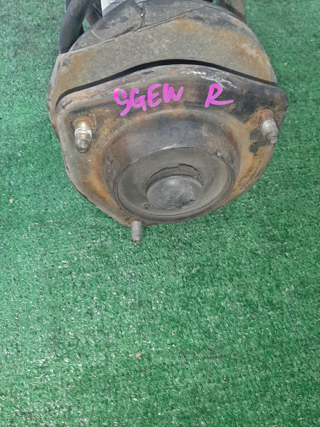 Стойка правая передняя MAZDA FORD FRIDA, BONGO FRIENDEE SGE3F, SGEWF, SGL3F, SG5WF, SGLWF, SGE3, SGEW, SGLW, SG5W, SGL3 FE, FE-ZE, WL-T, WL-TE, J5-DE 2 ракурс