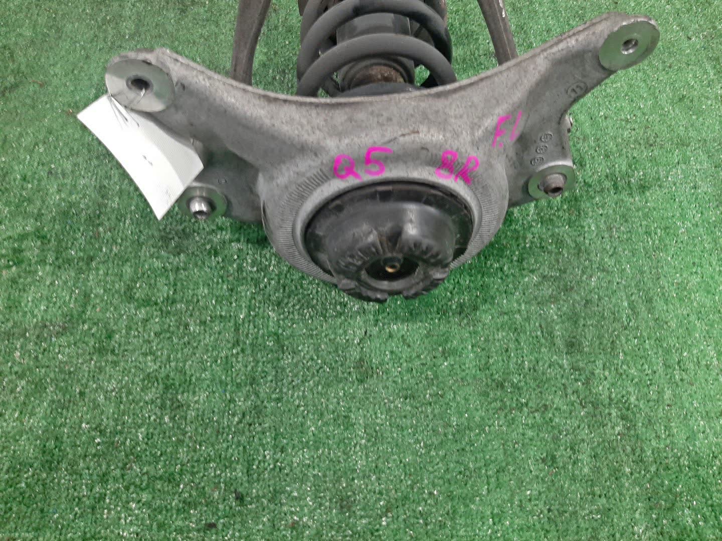 Стойка левая передняя AUDI Q5 8RB CDN 8R0413031BC 2 ракурс