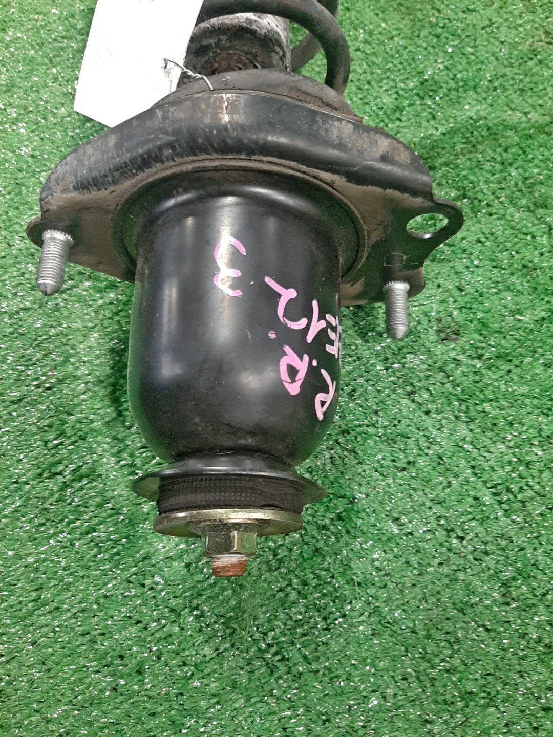 Стойка правая задняя TOYOTA COROLLA, OPA, PREMIO, COROLLA SPACIO, VISTA, ALLION, COROLLA FIELDER, ALLEX, COROLLA RUNX, SIENTA, WILL VS, VISTA ARDEO, COROLLA AXIO NZE121, NZE120, NZE141, ZZE122, CE121, ZZE123, ACT10, ZCT10, ZZT240, NZT240, AZT240, NZ Стойка правая задняя TOYOTA COROLLA, OPA, PREMIO, COROLLA SPACIO, VISTA, ALLION, COROLLA FIELDER, ALLEX, COROLLA RUNX, SIENTA, WILL VS, VISTA ARDEO, COROLLA AXIO NZE121, NZE120, NZE141, ZZE122, CE121, ZZE123, ACT10, ZCT10, ZZT240, NZT240, AZT240, NZ