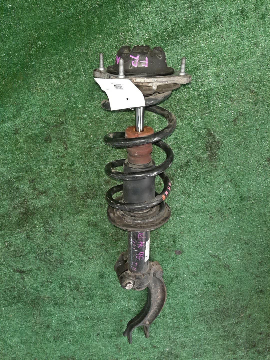 Стойка правая передняя AUDI A6 4G2 CHVA 4G0413031M 1 ракурс