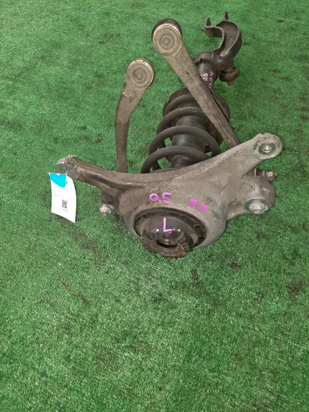 Стойка левая передняя AUDI Q5 8RB CDN 8R0413031BC 2 ракурс
