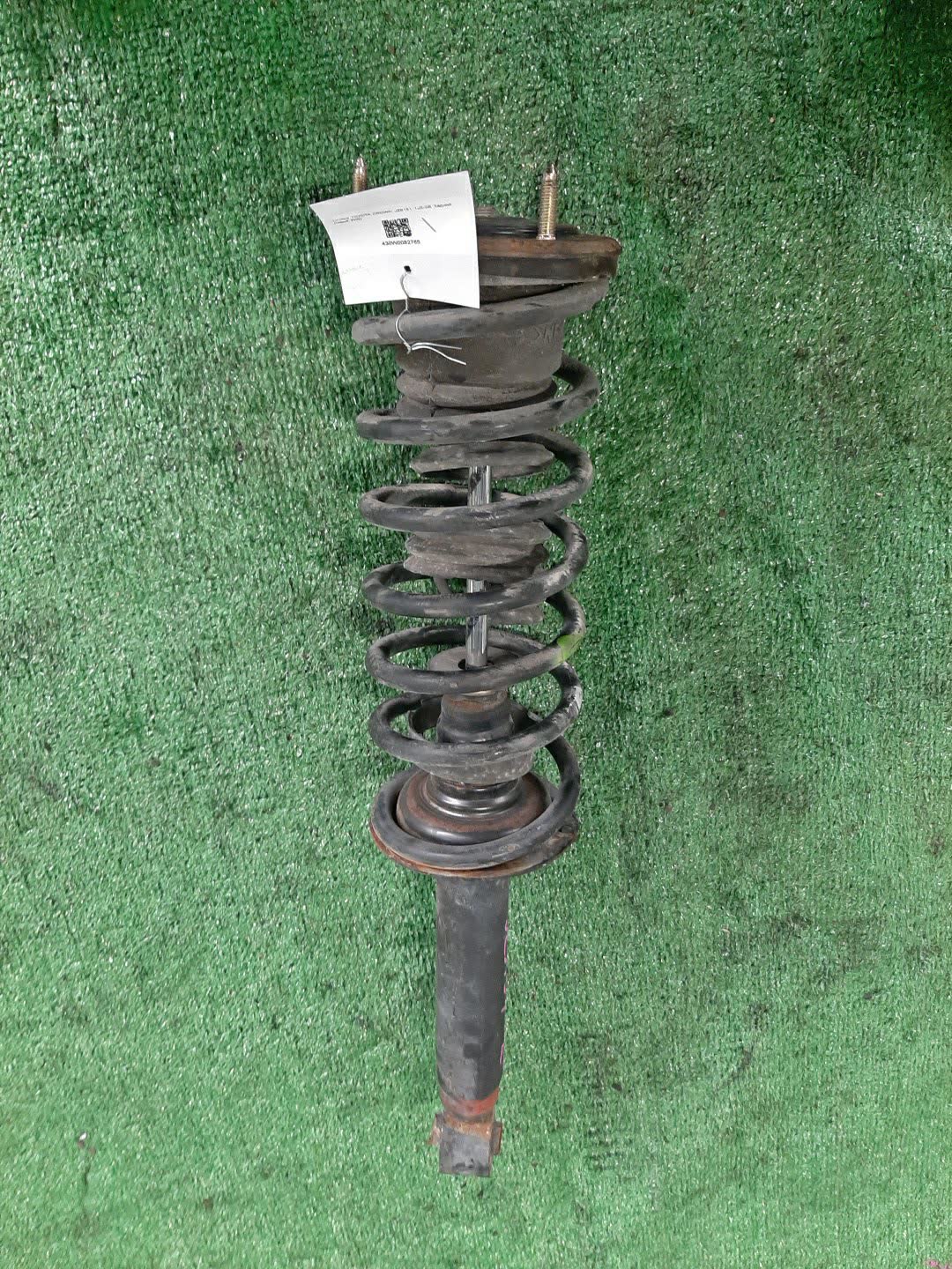 Стойка левая задняя TOYOTA CROWN JZS151, JZS155, GS151, LS151, JZS153 1JZ-GE, 2JZ-GE, 1G-FE, 2L-TE 1 ракурс