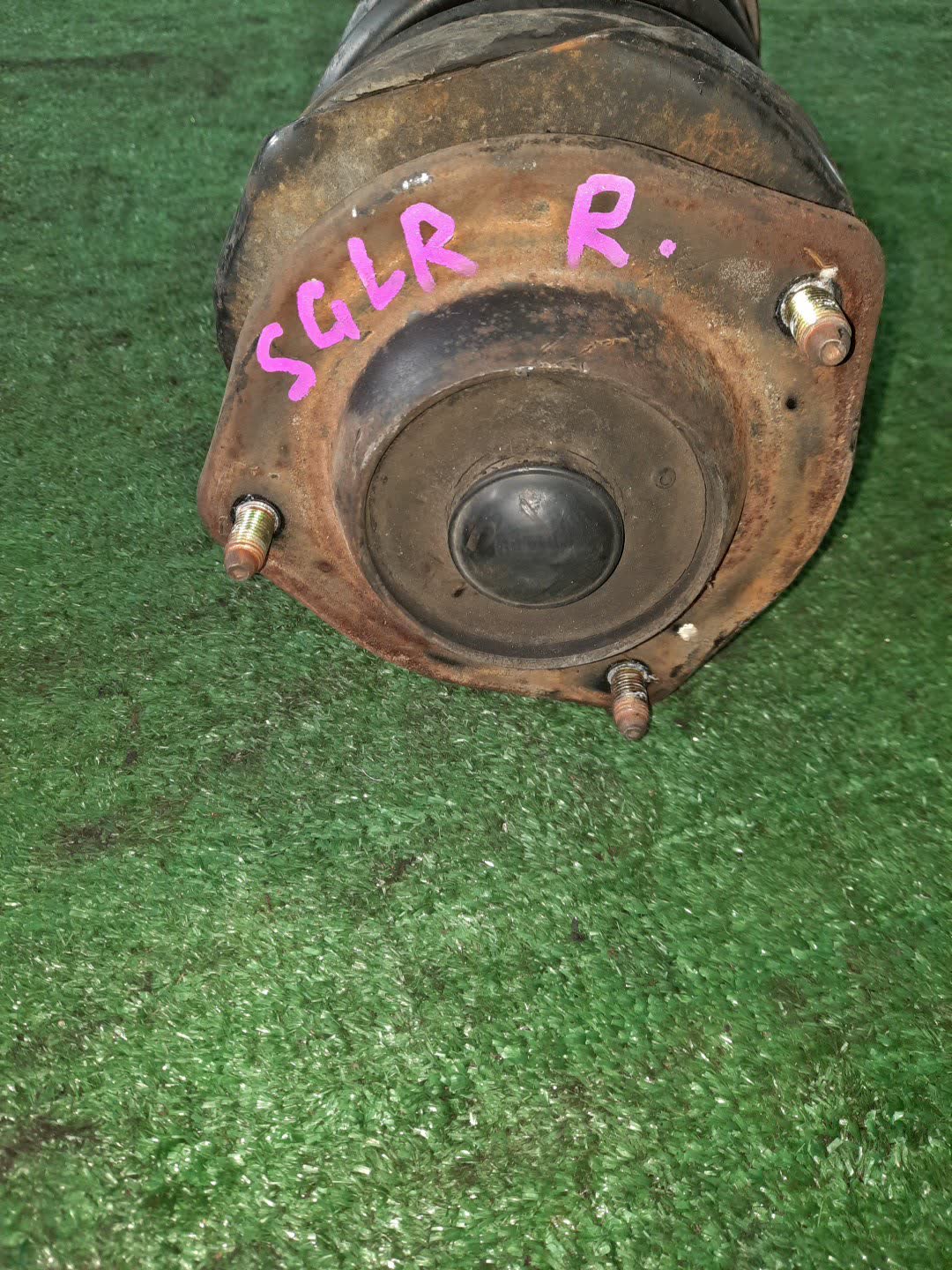 Стойка правая передняя MAZDA FORD FRIDA, BONGO FRIENDEE SGLRF, SG5WF, SGLR, SGL5 WL-TE, WL-T 2 ракурс