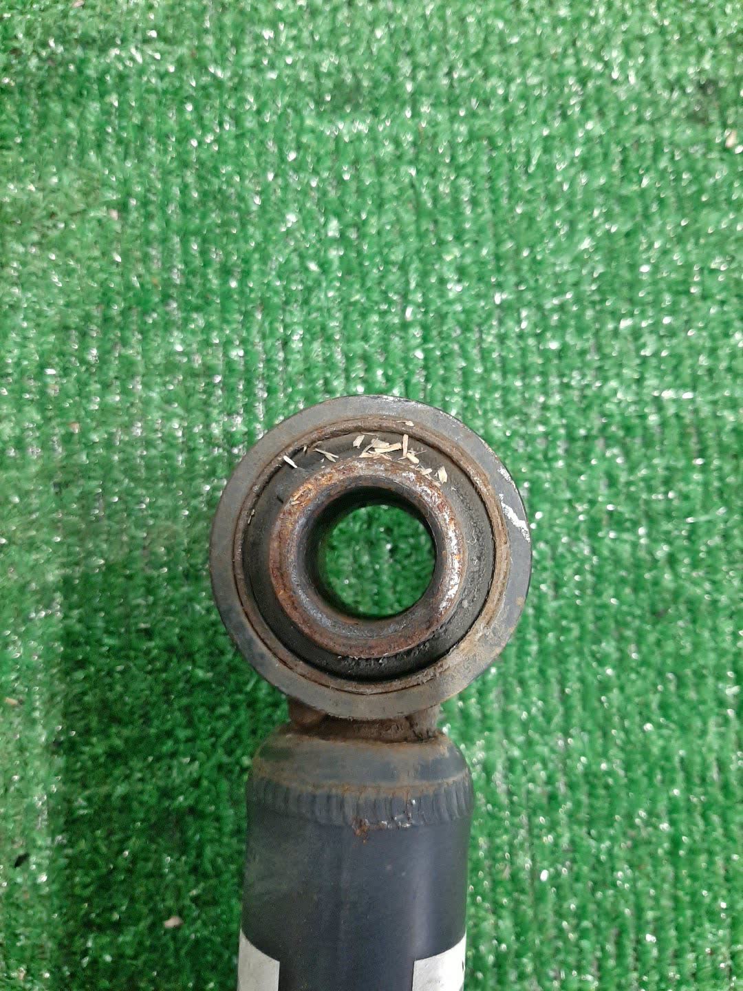Стойка правая задняя TOYOTA COROLLA, OPA, PREMIO, COROLLA SPACIO, VISTA, ALLION, COROLLA FIELDER, ALLEX, COROLLA RUNX, SIENTA, WILL VS, VISTA ARDEO, COROLLA  AXIO NZE121, NZE120, NZE141, ZZE122, CE121, ZZE123, ACT10, ZCT10, ZZT240, NZT240, AZT240, NZ