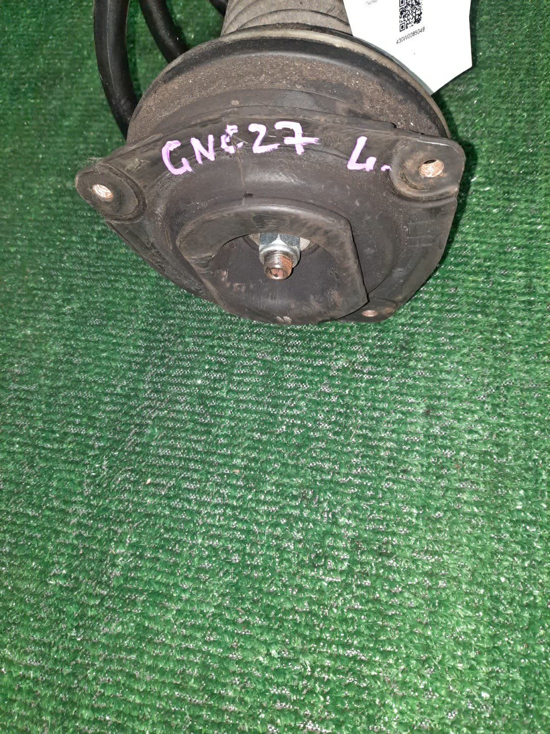 Стойка левая передняя NISSAN SERENA GNC27 MR20DD 2 ракурс