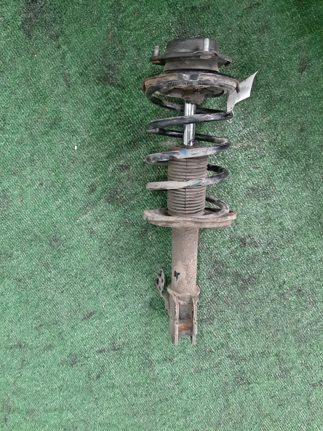 Стойка левая передняя TOYOTA CALDINA, CARINA, CORONA PREMIO ST215W, ST215G, ST215, CT216, CT211, CT210, CT215 3S-GTE, 3S-FE, 3S-GE, 3C-TE, 2C-T 1 ракурс