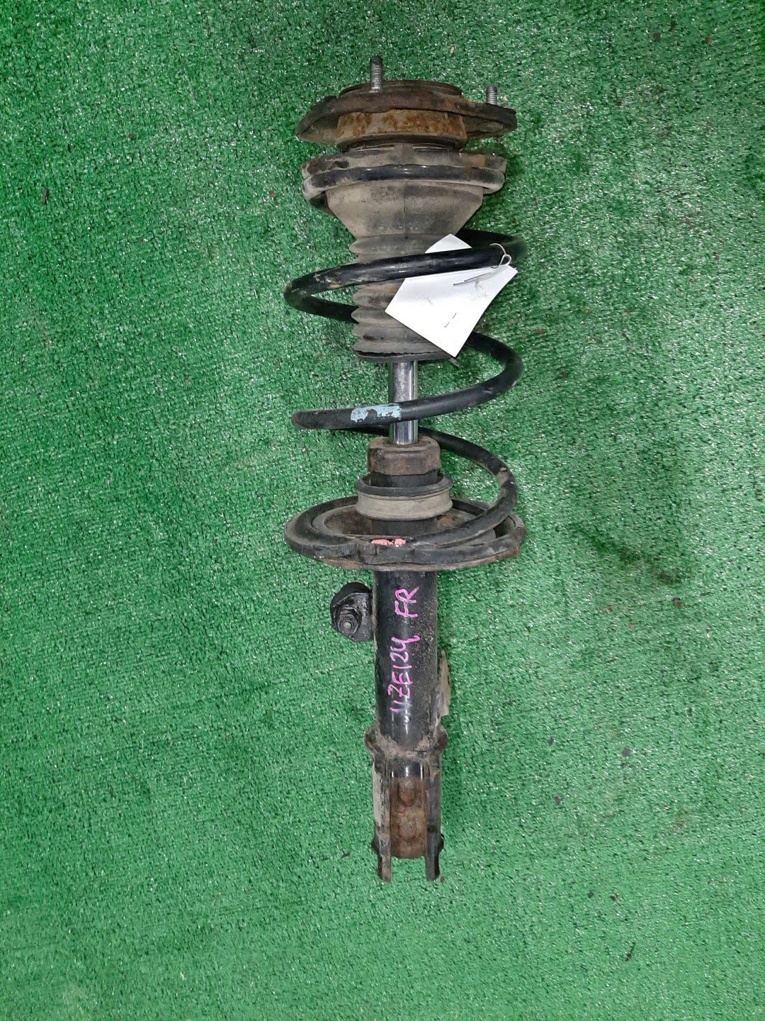 Стойка правая передняя TOYOTA COROLLA, PREMIO, COROLLA SPACIO, WISH, ALLION, COROLLA FIELDER, ALLEX, COROLLA RUNX, WILL VS, COROLLA  AXIO ZZE124, NZE121, NZE120, ZZE122, NZE124, CE121, ZRT265, ZZT240, NZT240, ZRT260, ZZT245, NZT260, ZRT261, NZE121N, 