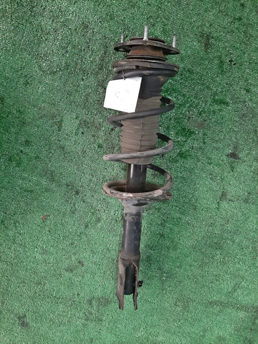 Стойка левая передняя TOYOTA FUNCARGO, IST, PLATZ, RAUM, VITZ, WILL VI, PROBOX, BB, PORTE, SUCCEED, WILL CYPHA NCP20, NCP21, NCP60, NCP61, NCP12, SCP11, NCZ20, SCP10, NCP10, SCP13, NCP13, NCP19, NCP51V, NCP58G, NCP50V, NLP51, NCP52V, NCP30, NCP31, NC
