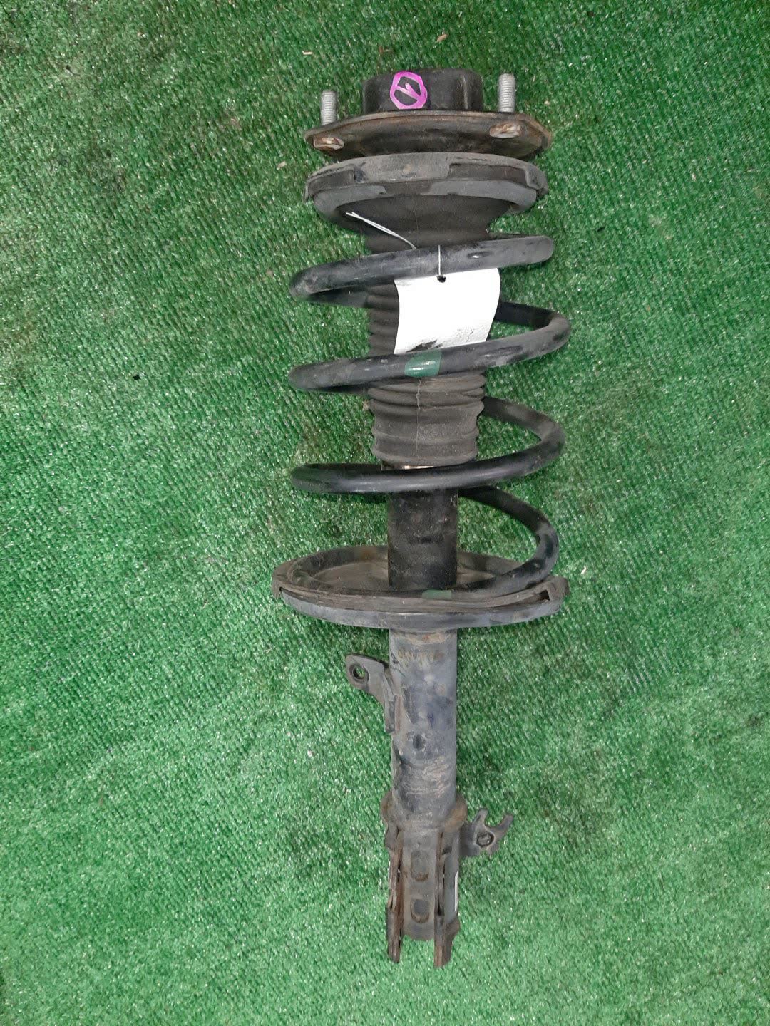 Стойка правая передняя TOYOTA HARRIER ACU30W, MCU30W, GSU31W 2AZ-FE, 1MZ-FE, 2GR-FE 1 ракурс Стойка правая передняя TOYOTA HARRIER ACU30W, MCU30W, GSU31W 2AZ-FE, 1MZ-FE, 2GR-FE 1 ракурс