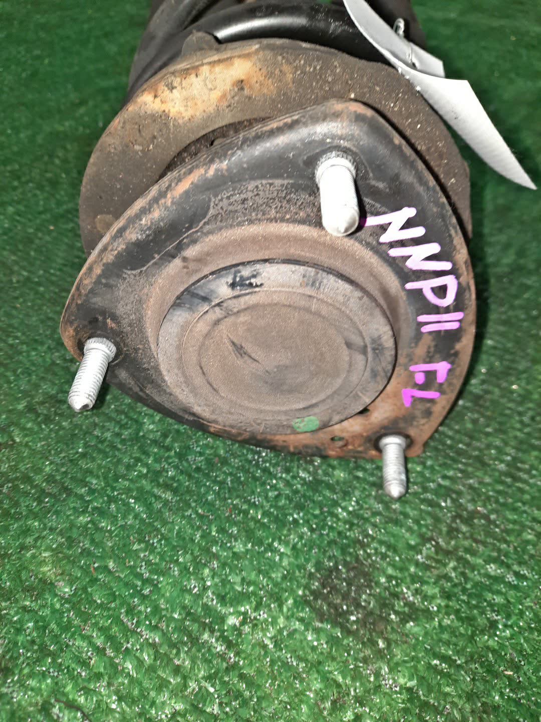 Стойка левая передняя TOYOTA FUNCARGO, IST, PLATZ, RAUM, VITZ, WILL VI, PROBOX, BB, PORTE, SUCCEED, WILL CYPHA NCP20, NCP21, NCP60, NCP61, NCP12, SCP11, NCZ20, SCP10, NCP10, SCP13, NCP13, NCP19, NCP51V, NCP58G, NCP50V, NLP51, NCP52V, NCP30, NCP31, NC